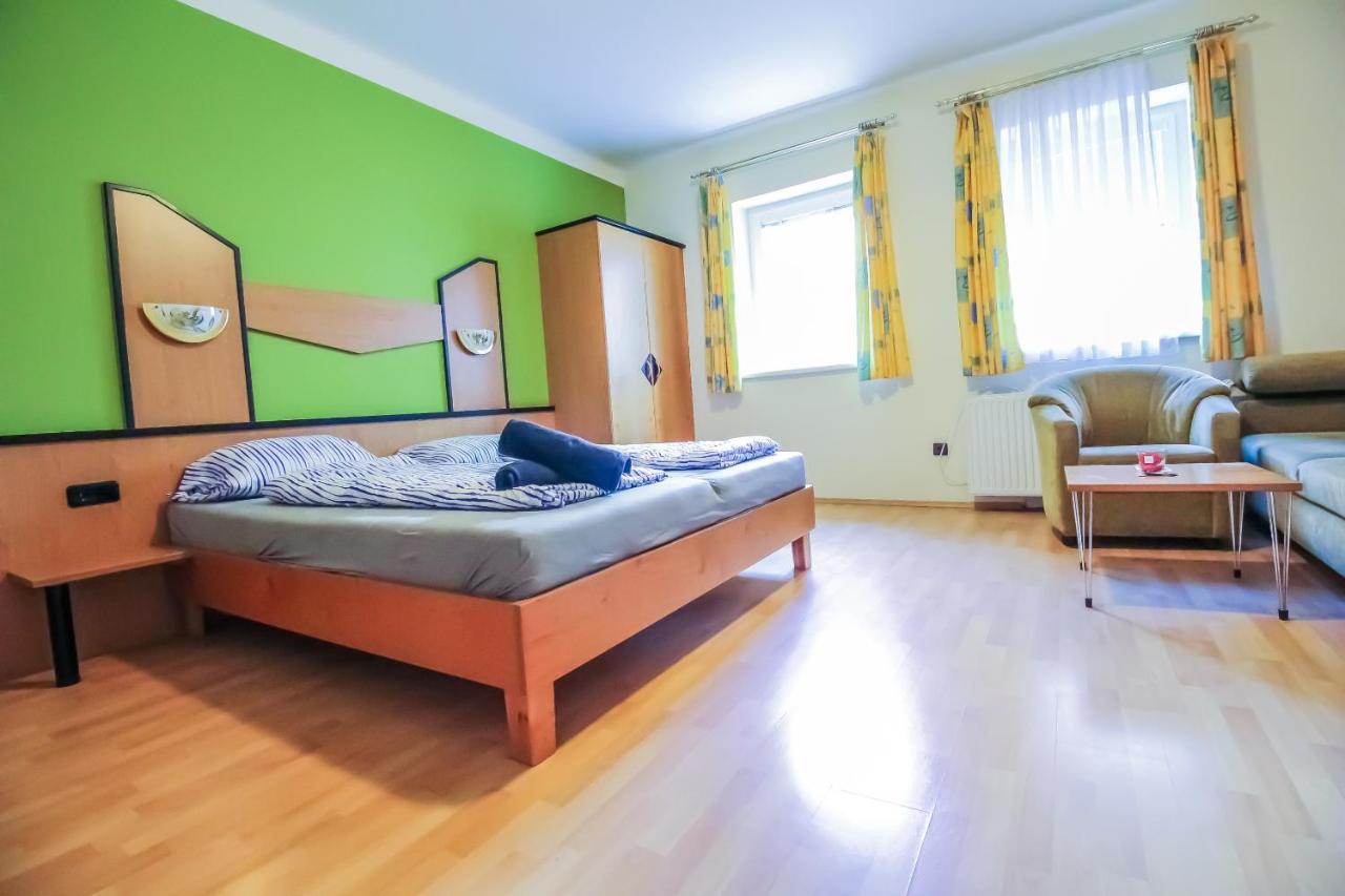 Deluxe Apartment 5P Bs Bécs Kültér fotó